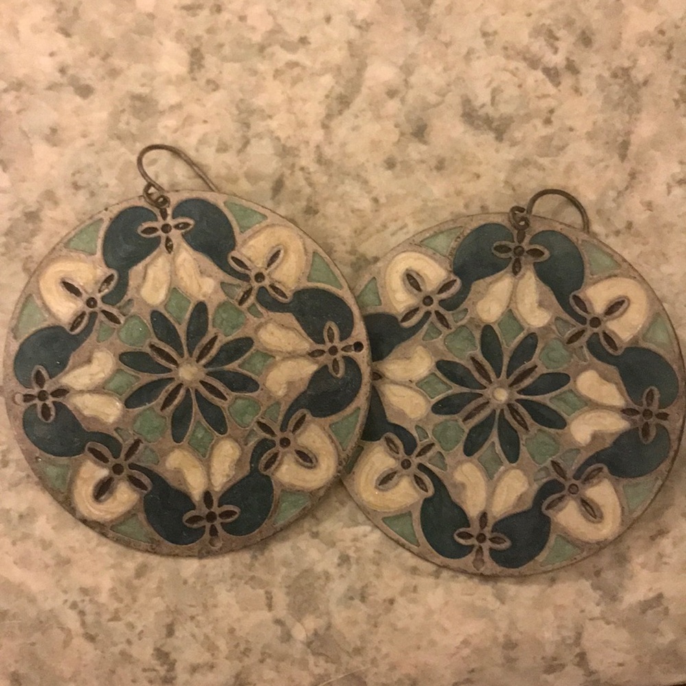 Round Pattern Earrings